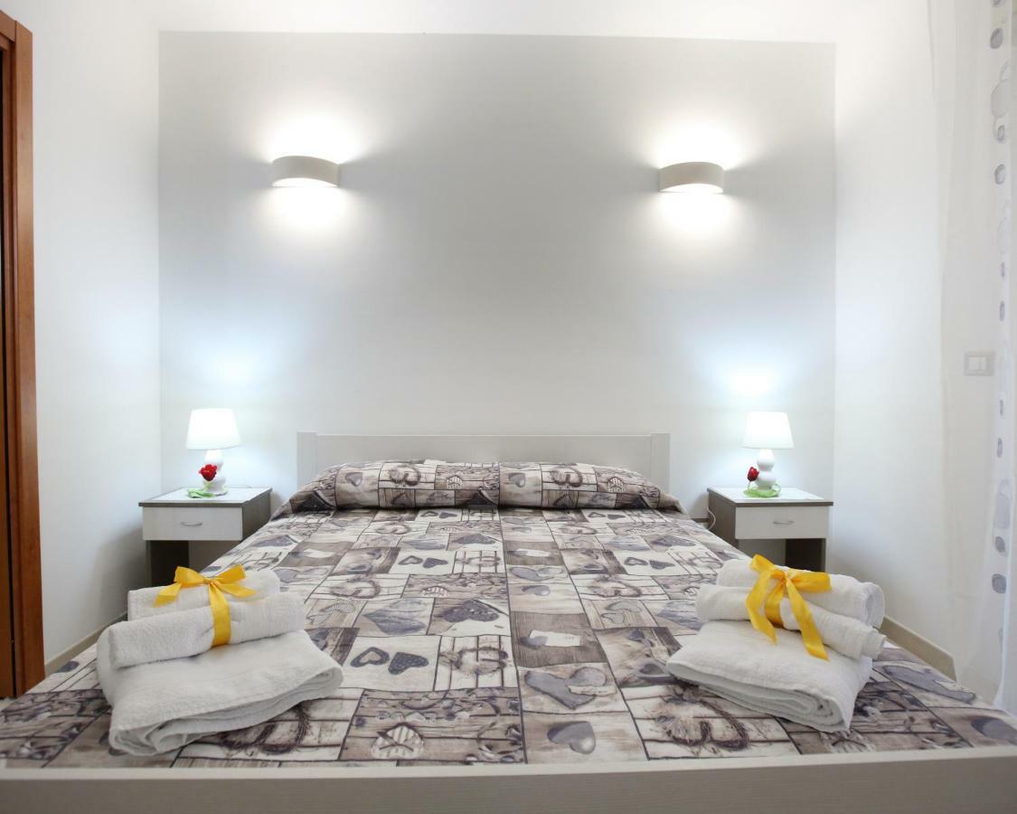 La Casa Di Cristina Apartment Avola Bagian luar foto